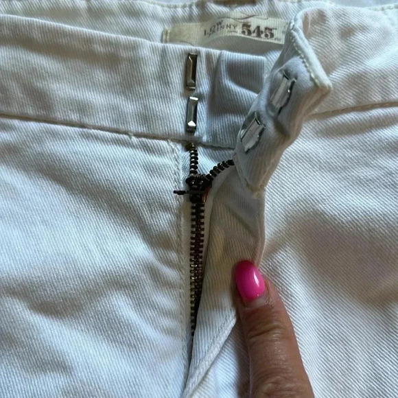 Levi's Women's Size 12, 545 low skinny Jeans White Denim Crop - Picture 3 of 7